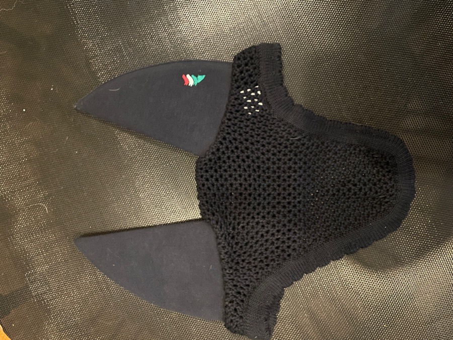 Equiline Soundproof Bonnet