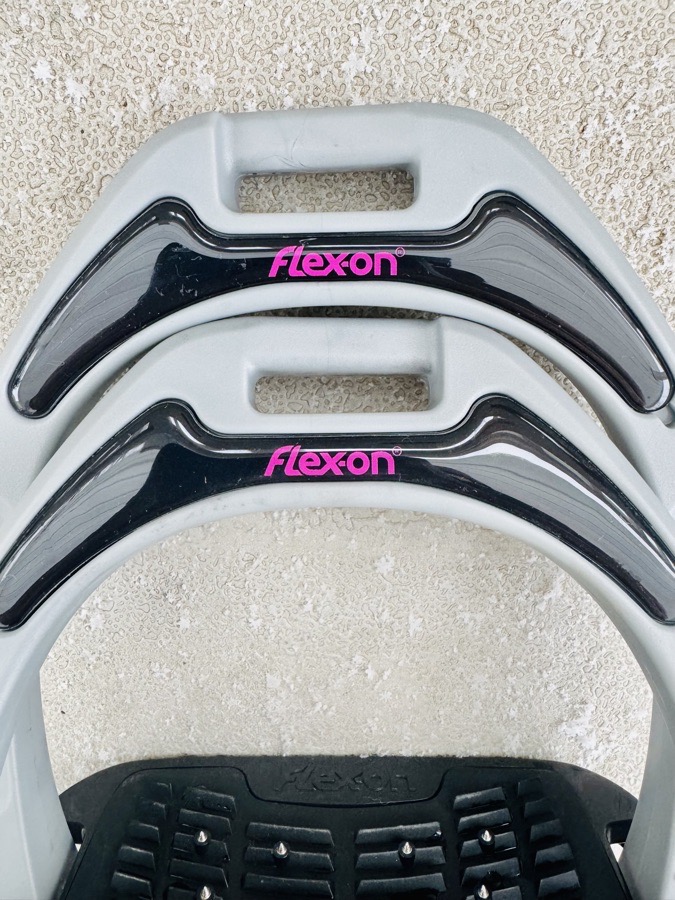 Flex-On® Green Composite Inclined Ultra Grip Stirrups 