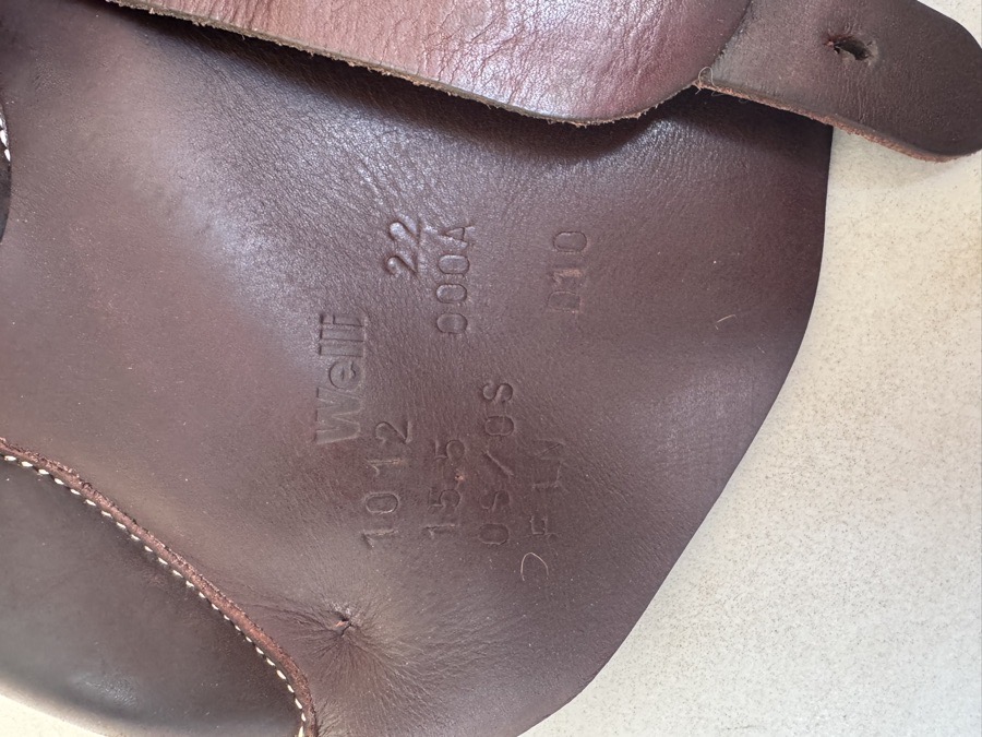 15.5” 2022 Voltaire Welli Child / Pony Saddle - Full Buffalo - MINT!