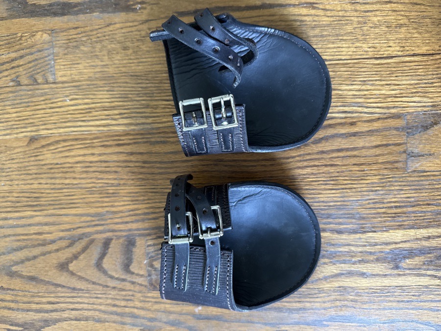 BEVAL Back Boots
