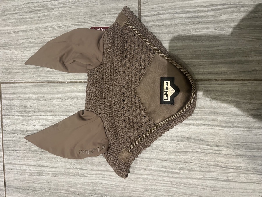 LeMieux ear bonnet 