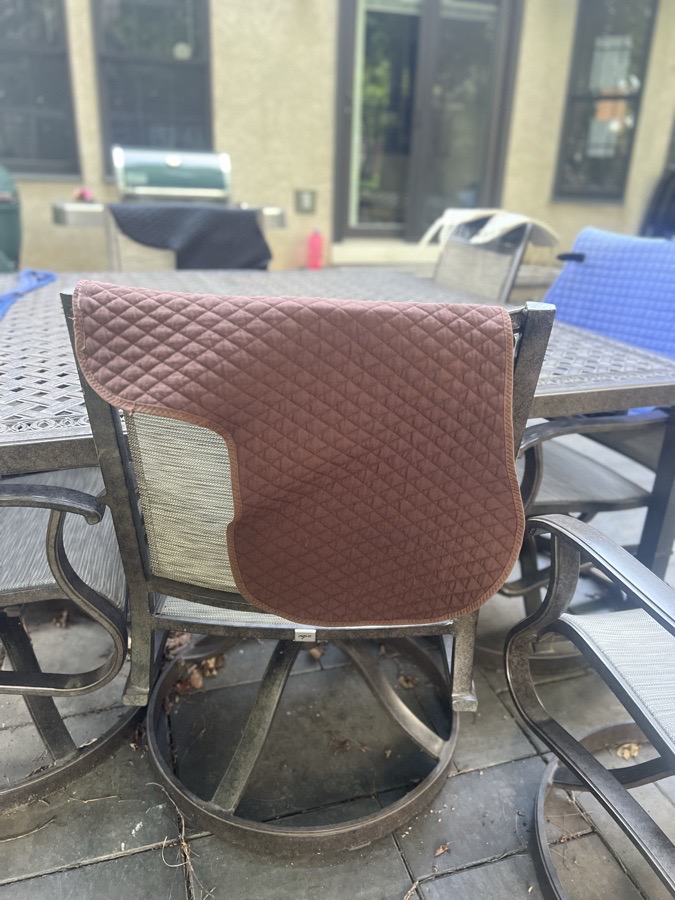 Brownish red saddle pad