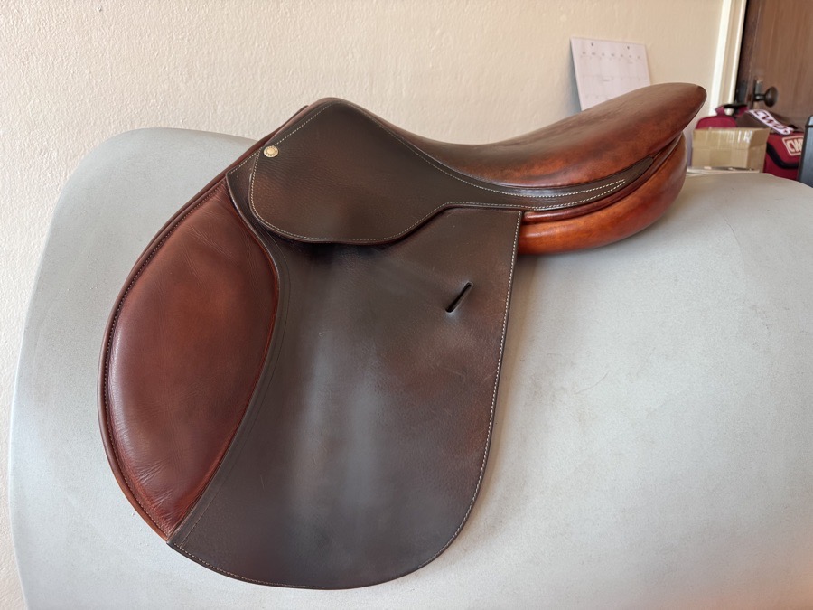 16.5” Butet Saddle
