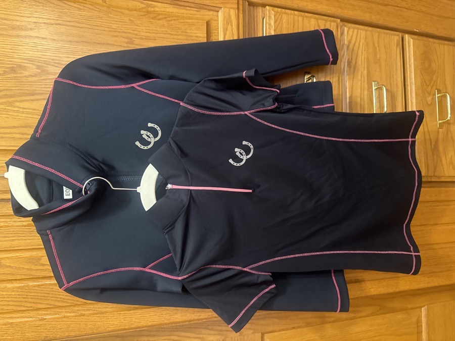 EQUISTAR Casual Outfit - Child’s Large