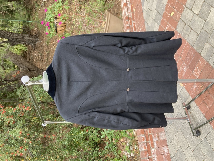 Horka Black (with velvet collar) Hunt coat - Size 38