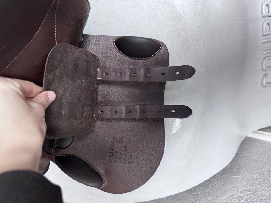 16.5” Voltaire Calgary PRO Saddle - 2021 - 0A - Full Buffalo - MINT!