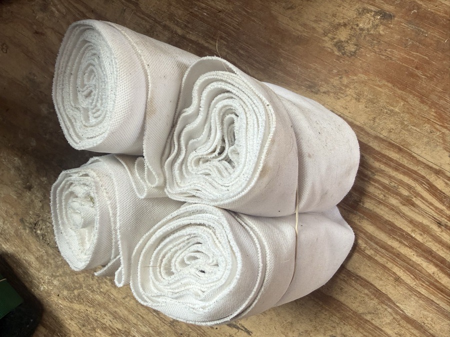 white standing wraps