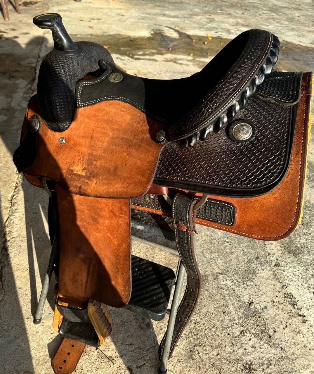 Mint 16" Billy Cook Roping Saddle (Full Package)