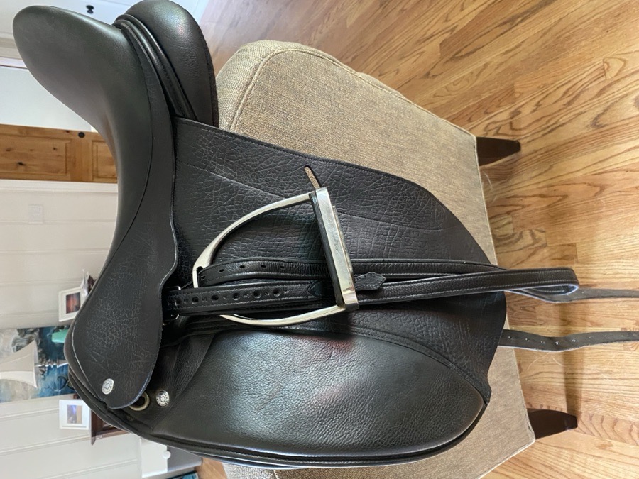 2021 18” Frank Baines Pirouette Saddle
