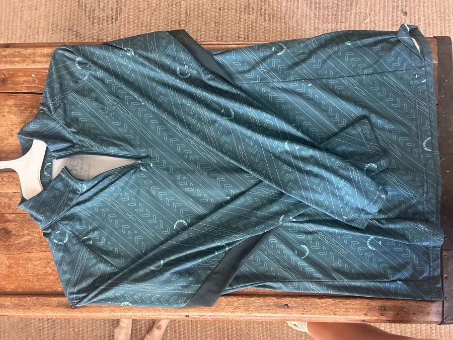 Bubdle of Schooling Shirts (Size M)