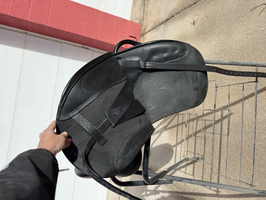 Superior Saddlery Dressage Saddle