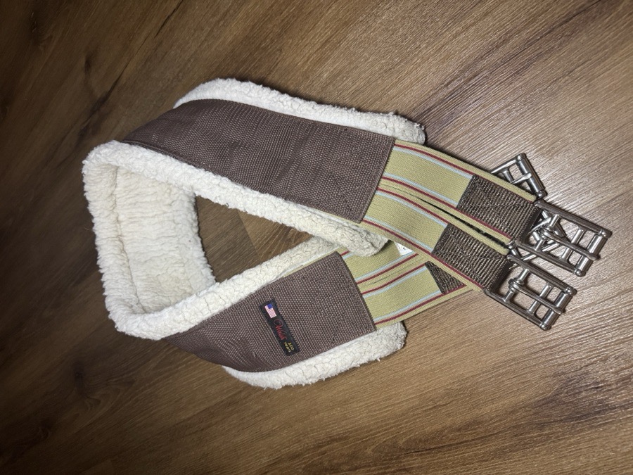 Walsh Fleece Lined English Girth. Size 44