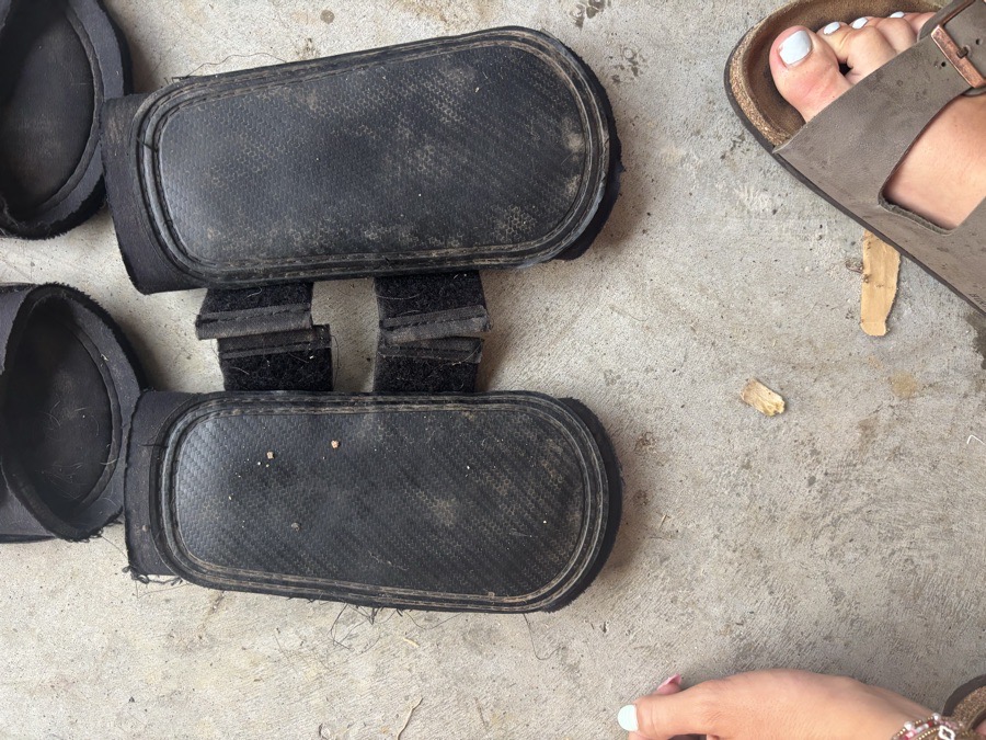 WOOF WEAR Front & back Boots