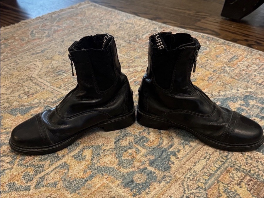 Tuffrider ladies Baroque zip up paddock boots in size 7