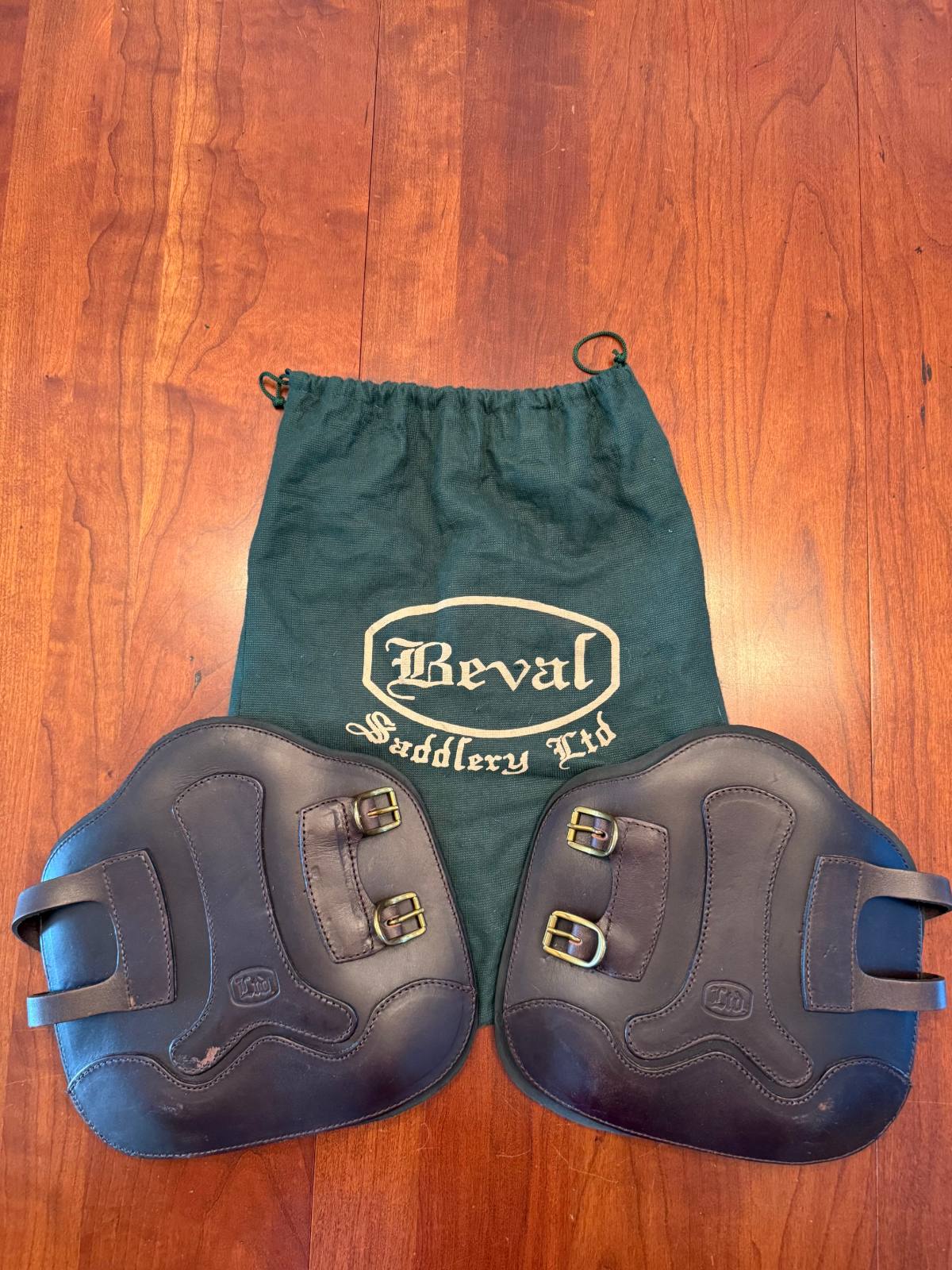 BEVAL Back Boots