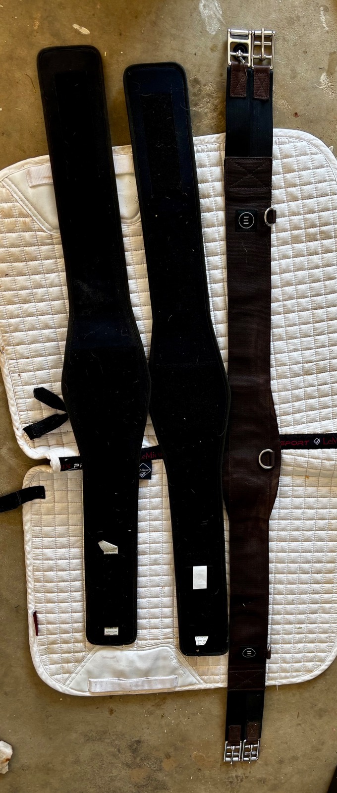 EQUIFIT EquiFit Essential Schooling Girth w/ SmartFabric Liner - 54” Brown - NEW