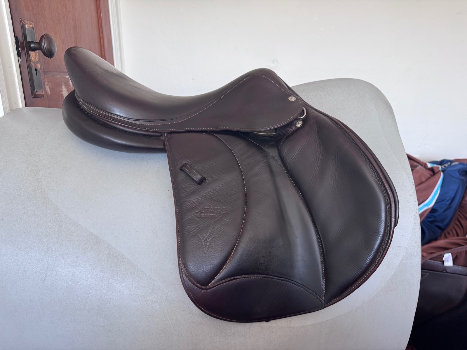 17.5" Voltaire Stuttgart PRO Saddle - 2016 - 2A - Full Buffalo!