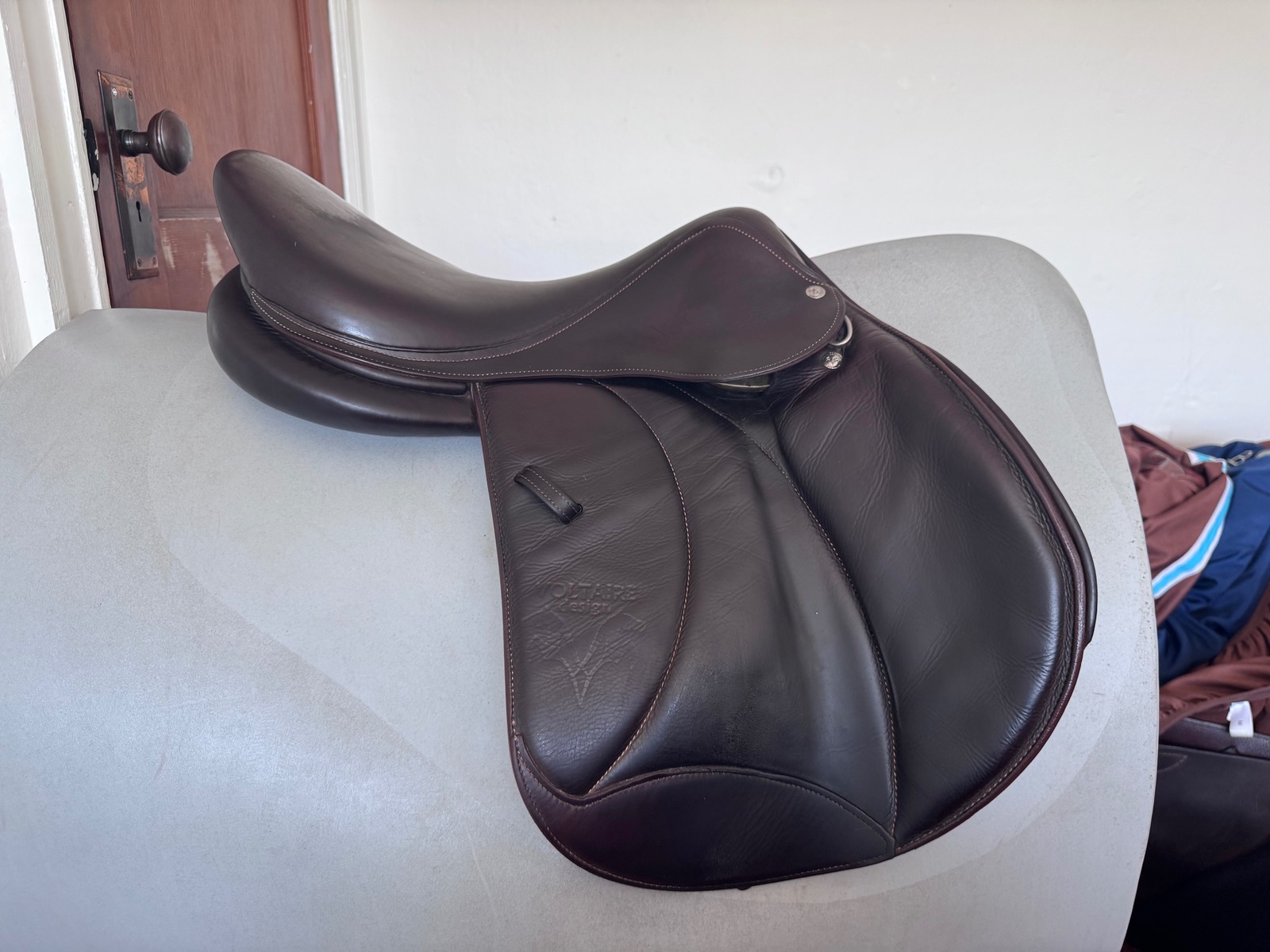 17.5" Voltaire Stuttgart PRO Saddle - 2016 - 2A - Full Buffalo!