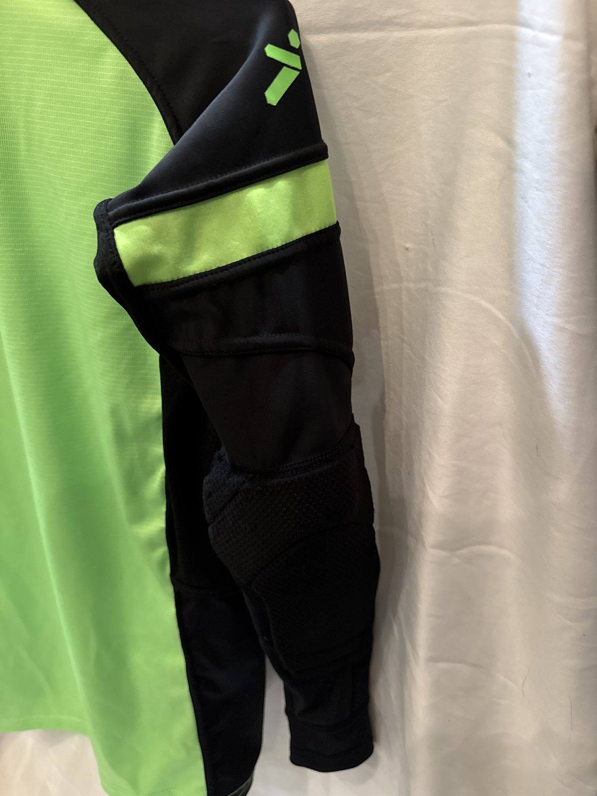 Storelli Youth Large Padded Goalkeeper Jersey Neon Green/Black