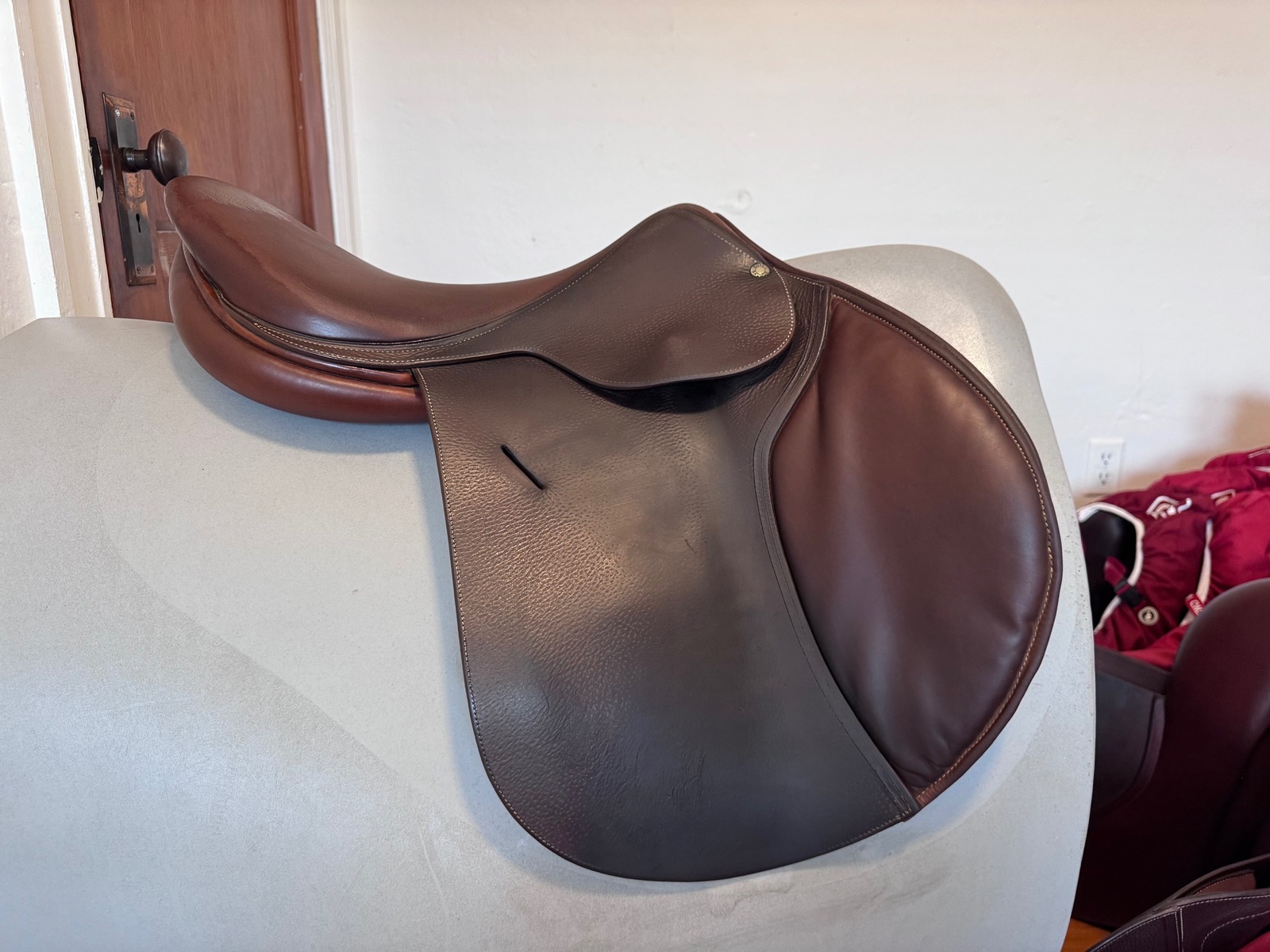 17.5" Butet Saddle - 2012 - L Seat - 2.5 Forward Flaps - Grain / Calf!
