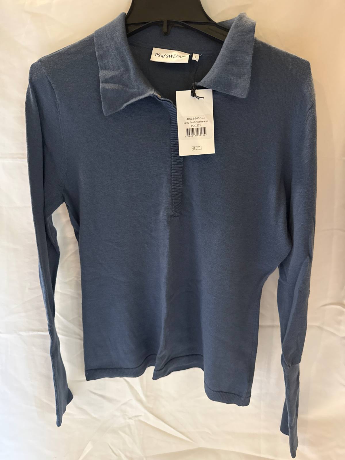 AA Platinum Perforated Sleeve Sweater Navy L