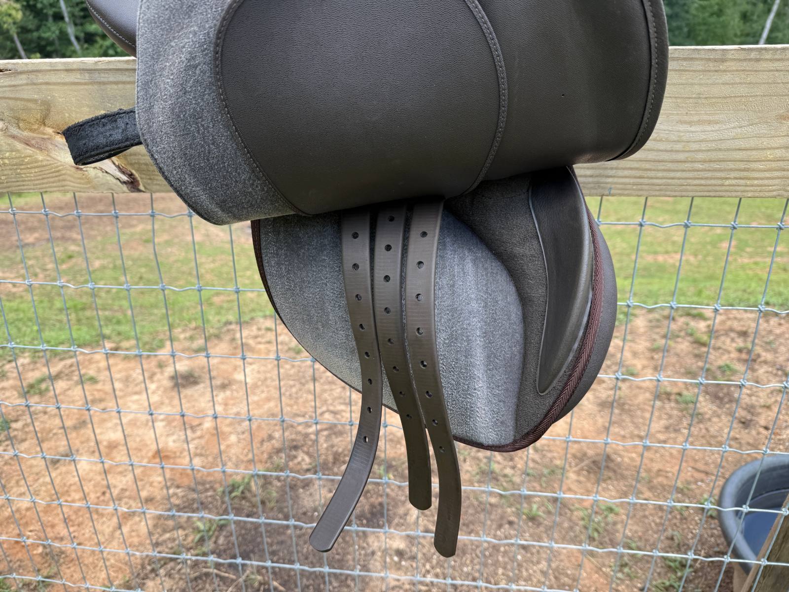 Wintec GP Saddle | 16.5"