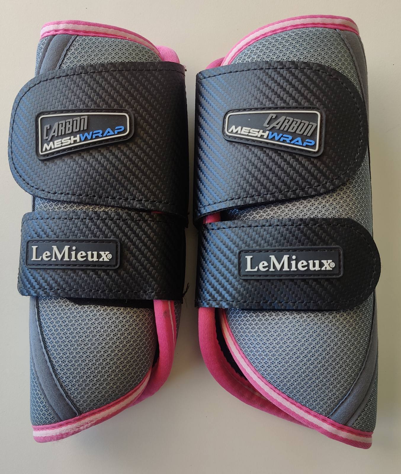 LeMieux Carbon Mesh Wrap Boots Watermelon M Lightly Used