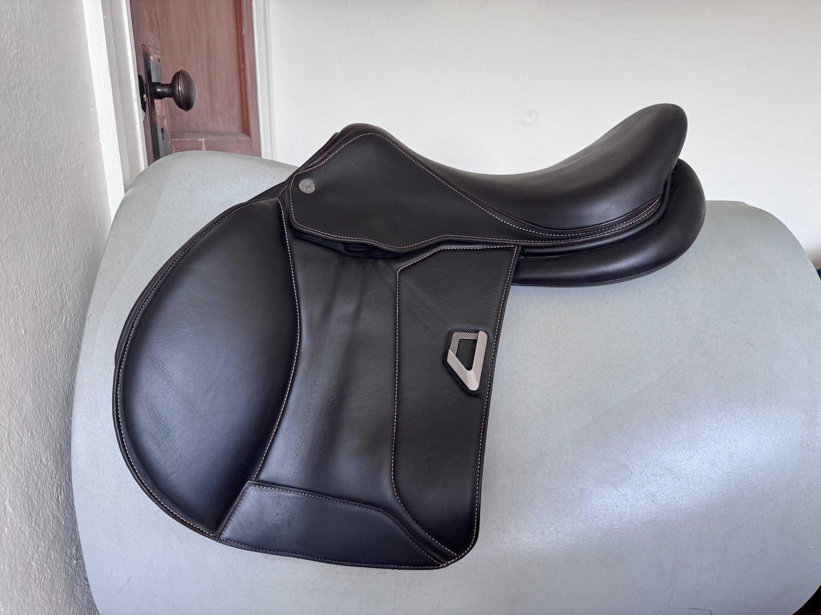17.5" Voltaire Blue Infinite 3.0 ActiveFlex PRO Saddle - 2024 - 2AA - Equisense!