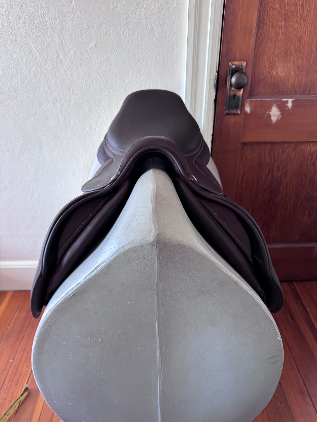 18" CWD SE02 PRO Saddle - 3C - PRO Panels - Full Buffalo - MINT!
