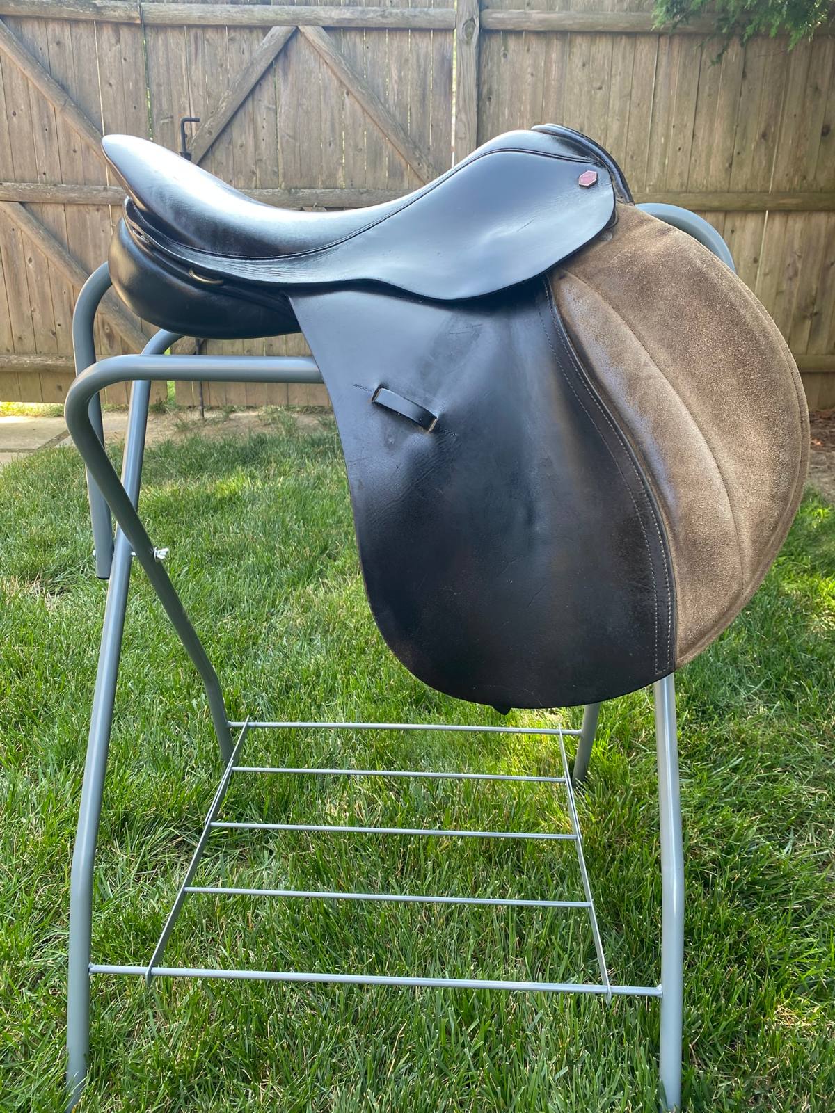 ALBION Legend 5000 | 17.5" Seat | Medium-Wide Tree