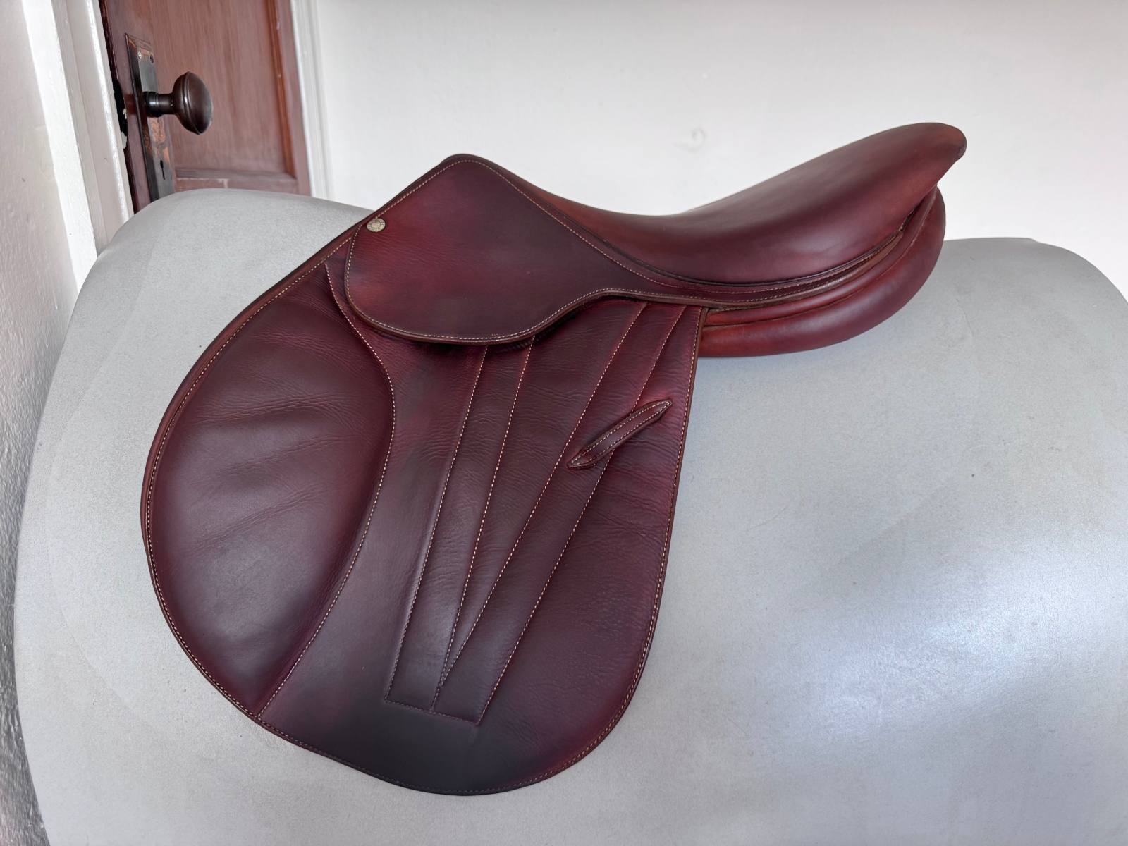 17" Butet Premium Saddle - 1.5 Flaps - "P" Flat Seat - Full Calf