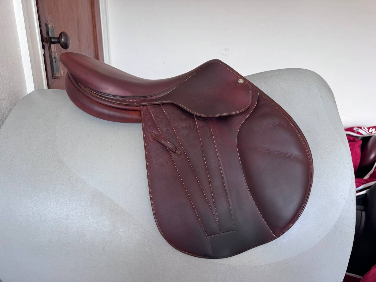 17" Butet Premium Saddle - 1.5 Flaps - "P" Flat Seat - Full Calf