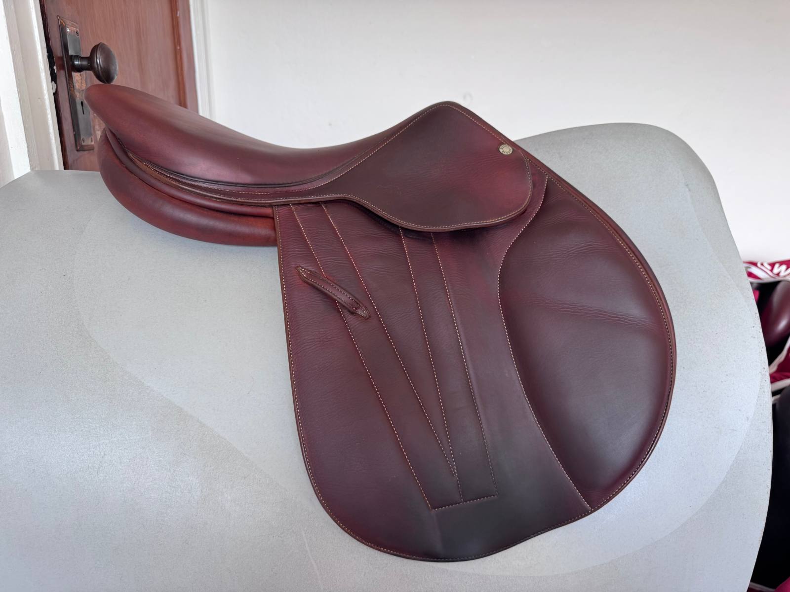 17" Butet Premium Saddle - 1.5 Flaps - "P" Flat Seat - Full Calf