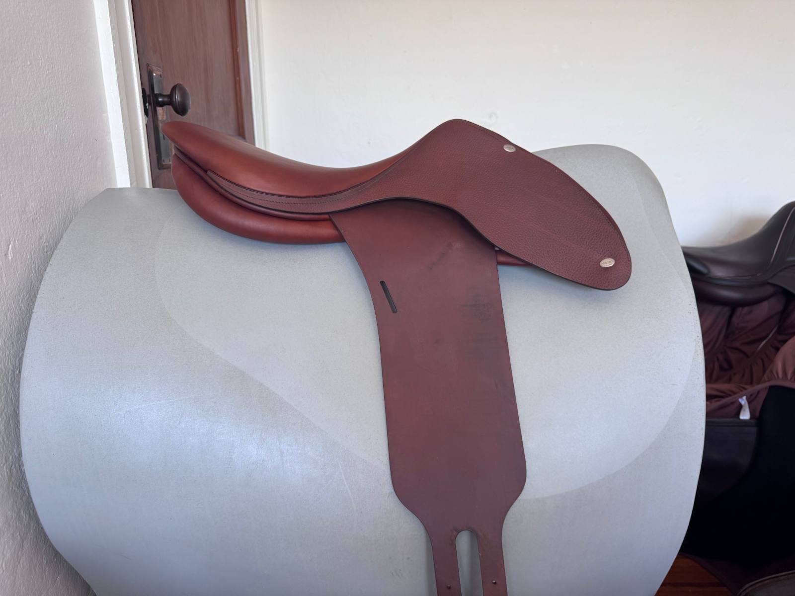 17.5" Butet Practice Saddle - 2022 - P Flat Seat - MINT and ULTRA RARE!