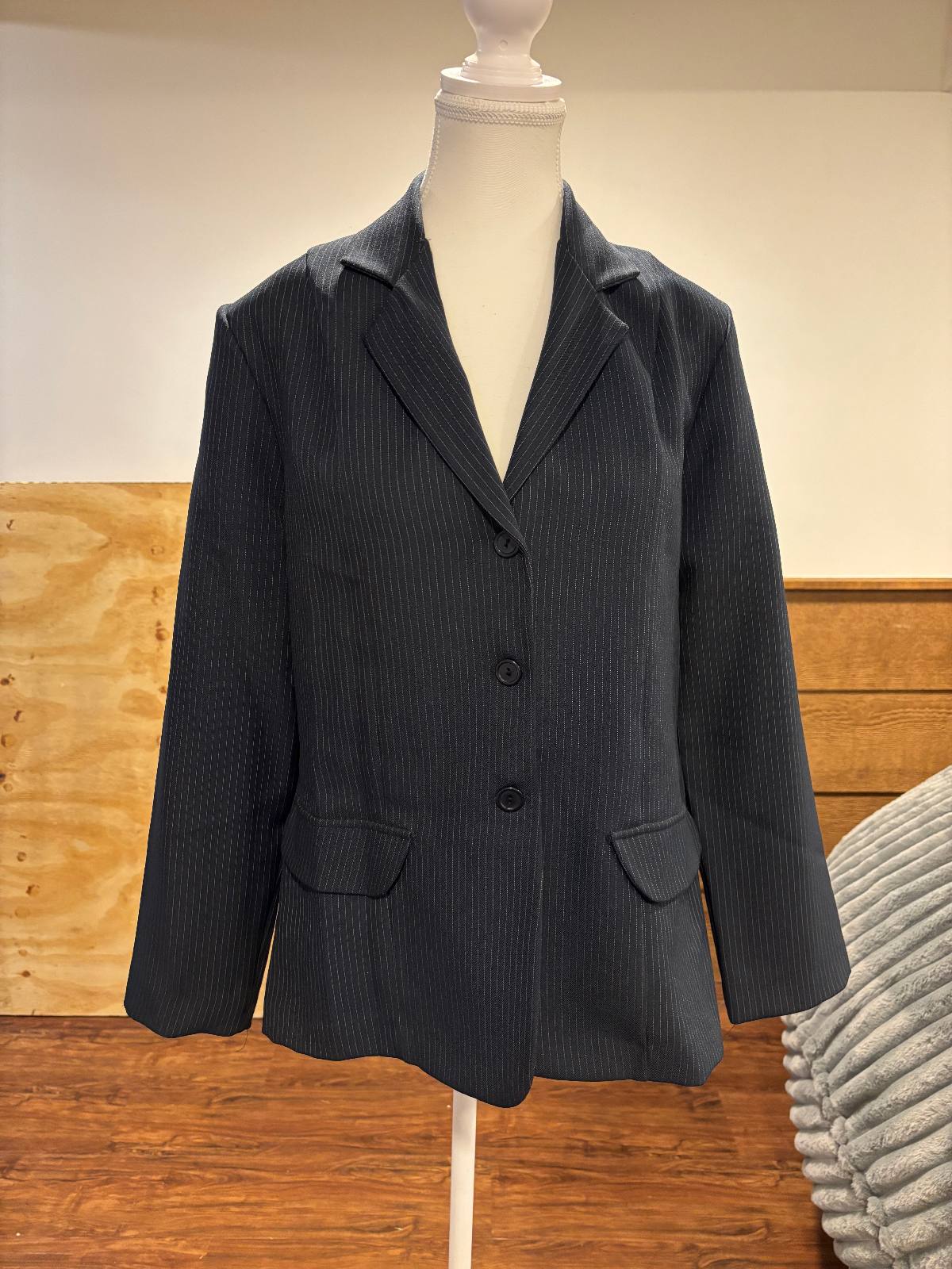 Youth English Show Coat - Size 12