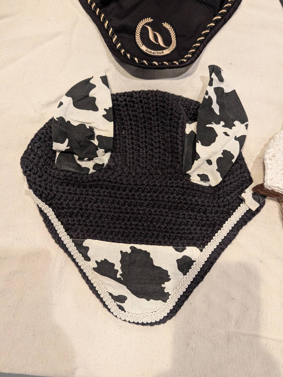 Back on Track and Hoof Track Designs Fly Bonnet Ear Net Horse Size