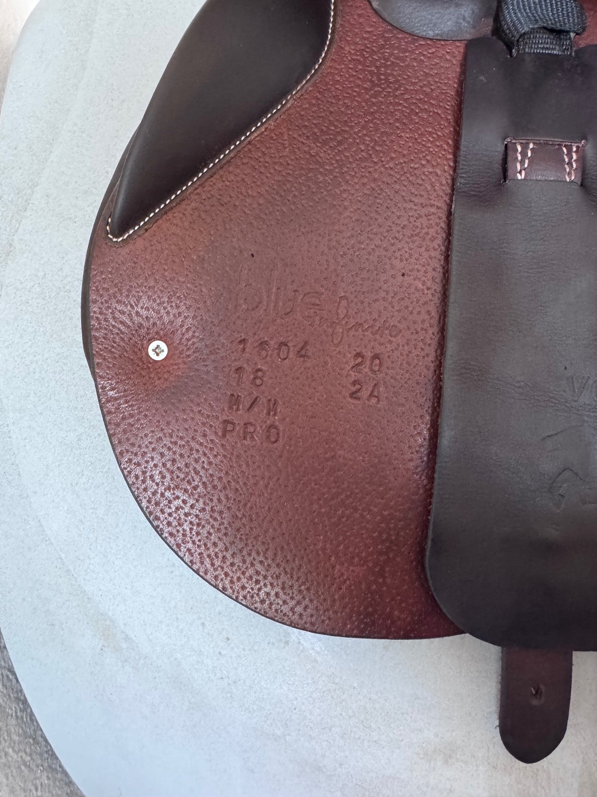 18" Voltaire Blue Infinite PRO Saddle - 2020 - 2A - Full Buffalo - MINT!