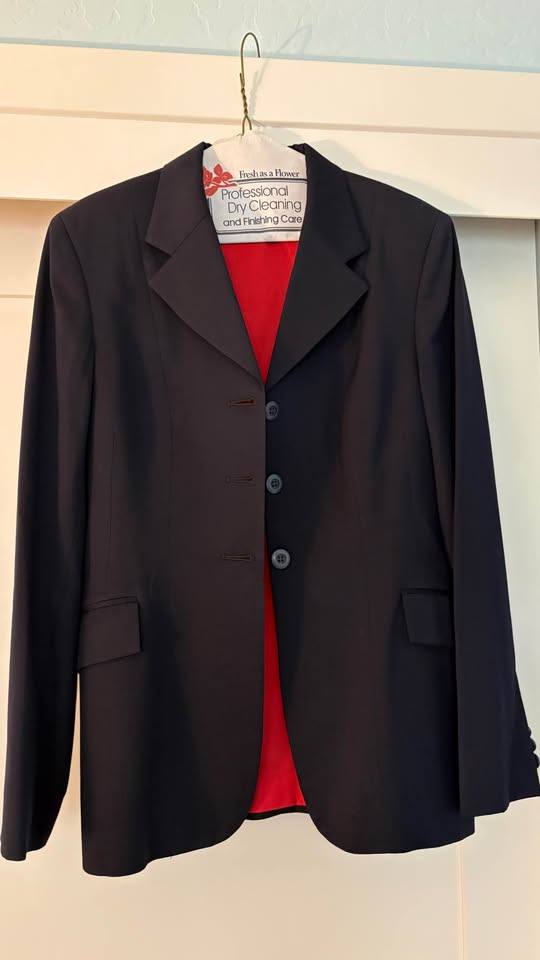 Grand Prix Navy Hunt Show Coat, Red Lining, Approx. Size 34, Made in Canada