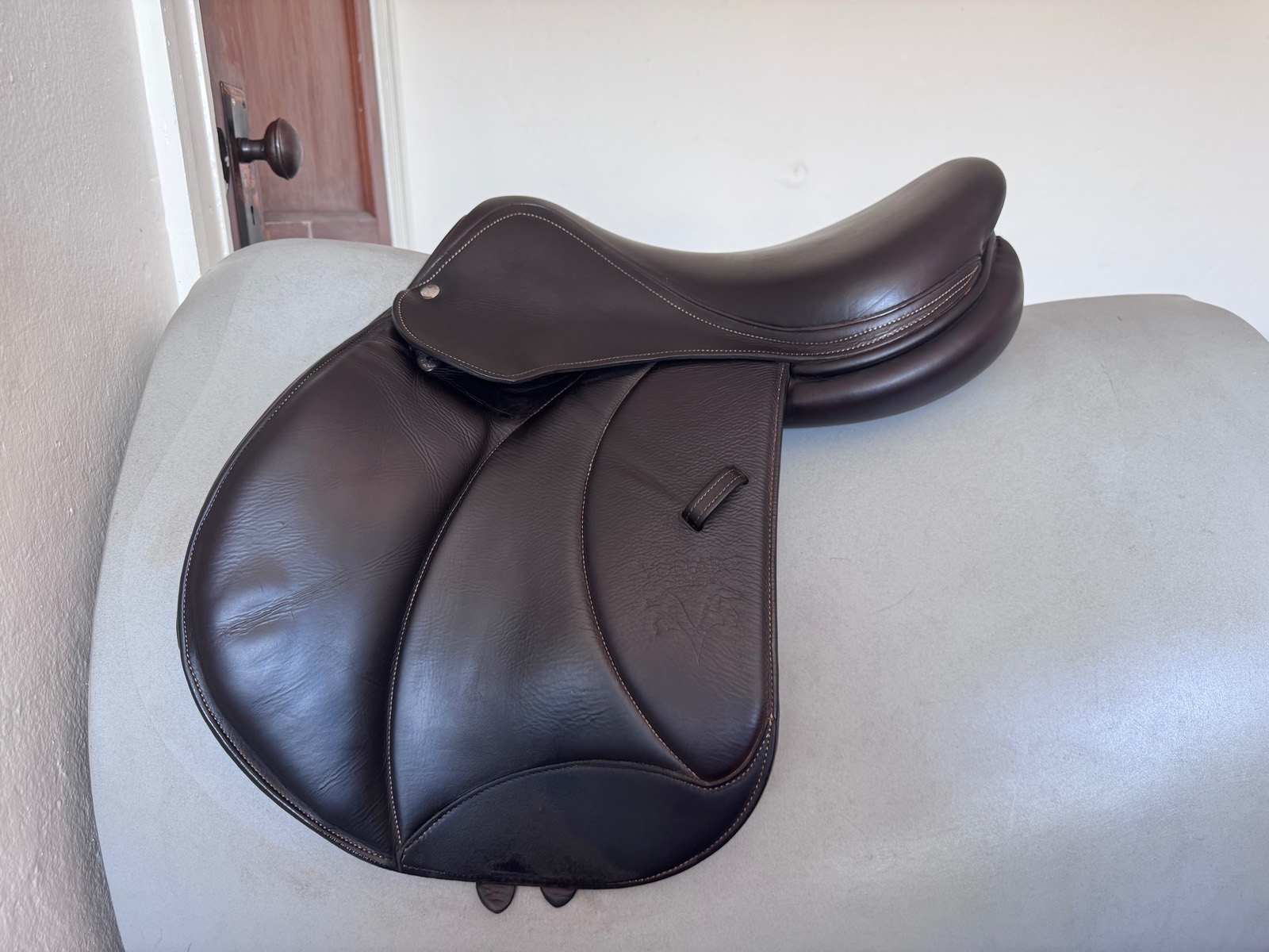 16.5" 2023 Voltaire Palm Beach PRO Saddle - 2A - Buffalo - Second Skin!