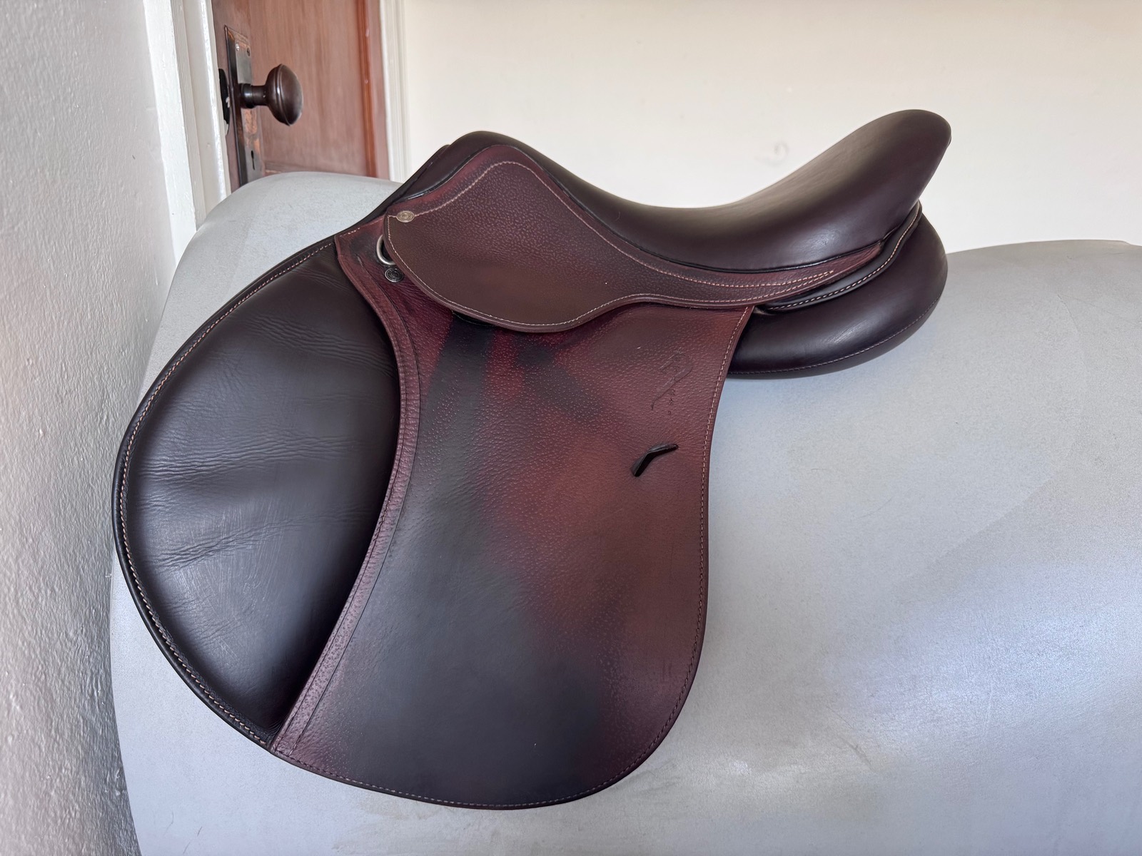 16.5" Antares Connexion Saddle - 2022 - 2A - Grain / Buffalo - WIDE Tree - MINT!