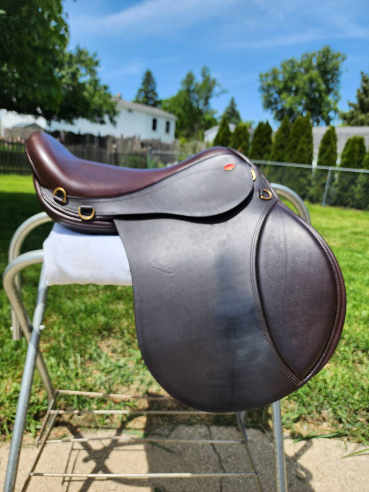 Strada | 17" | 4.5" Tree Size