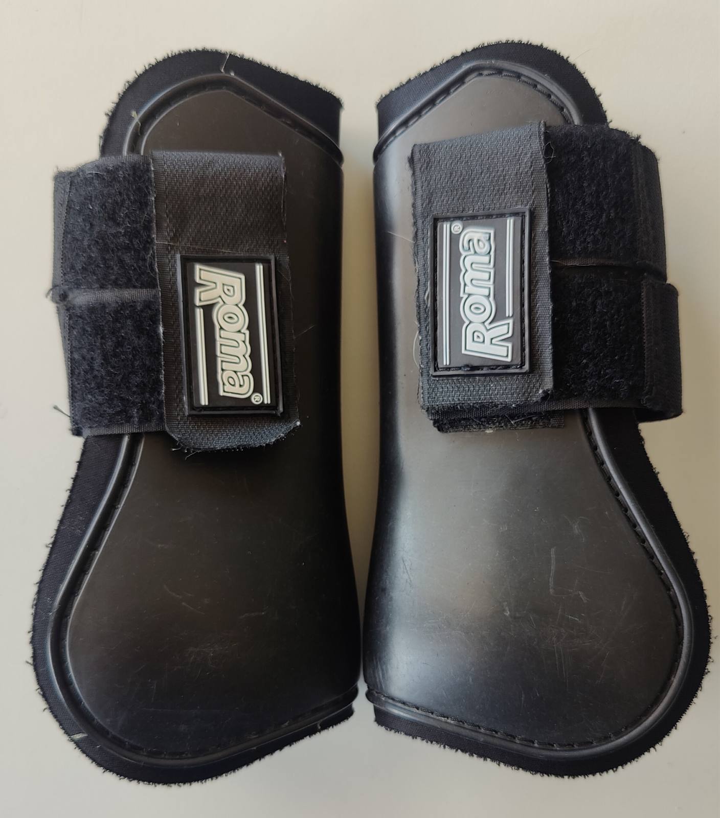Roma Open Front Black Tendon Boots Used