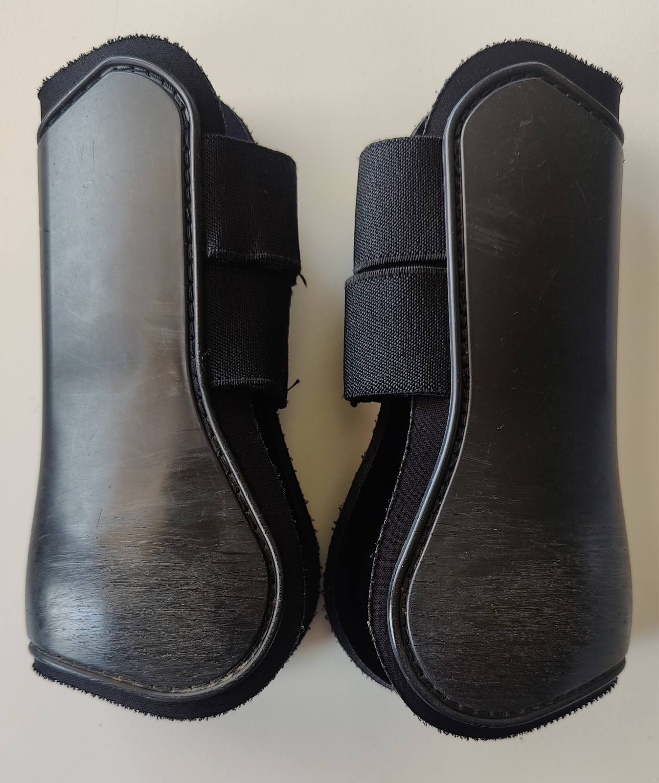 Roma Open Front Black Tendon Boots Used