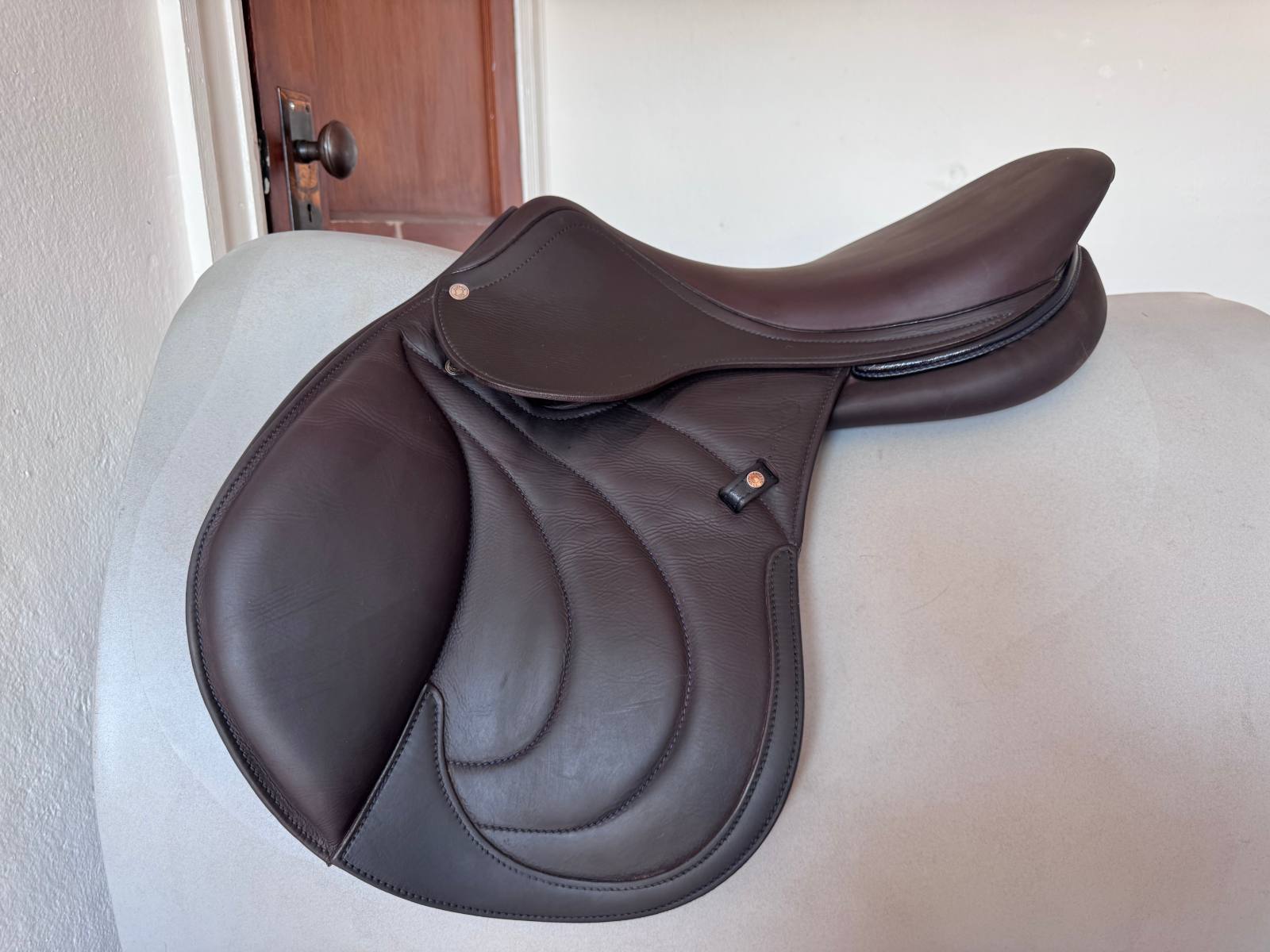 17.5" Antares Evolution-D Saddle - 2023 - 1N - Full Buffalo - STUNNING!