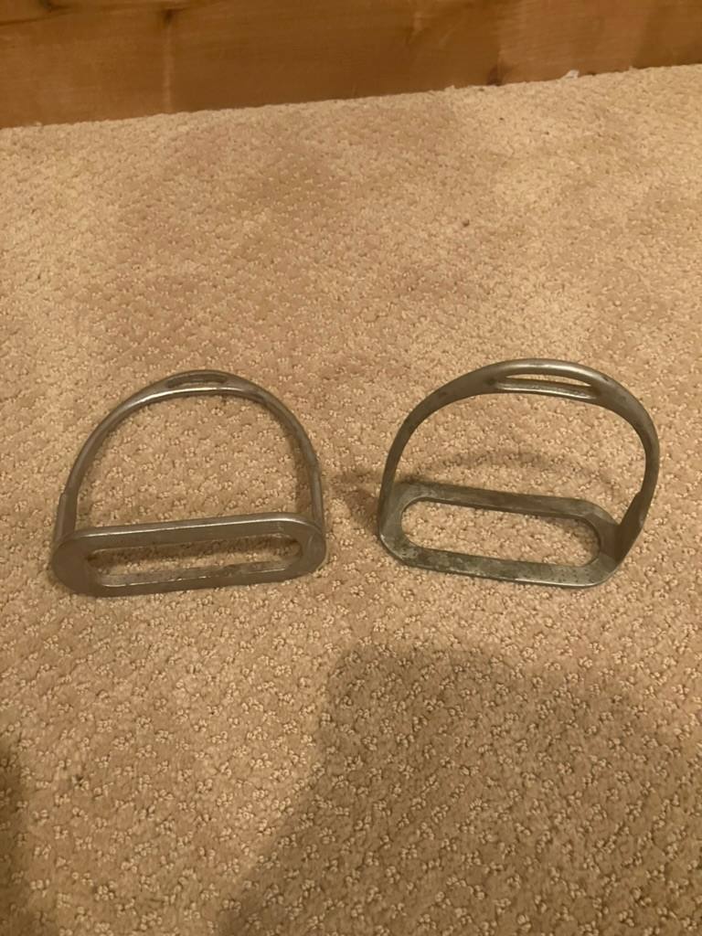 Stirrup/Iron
