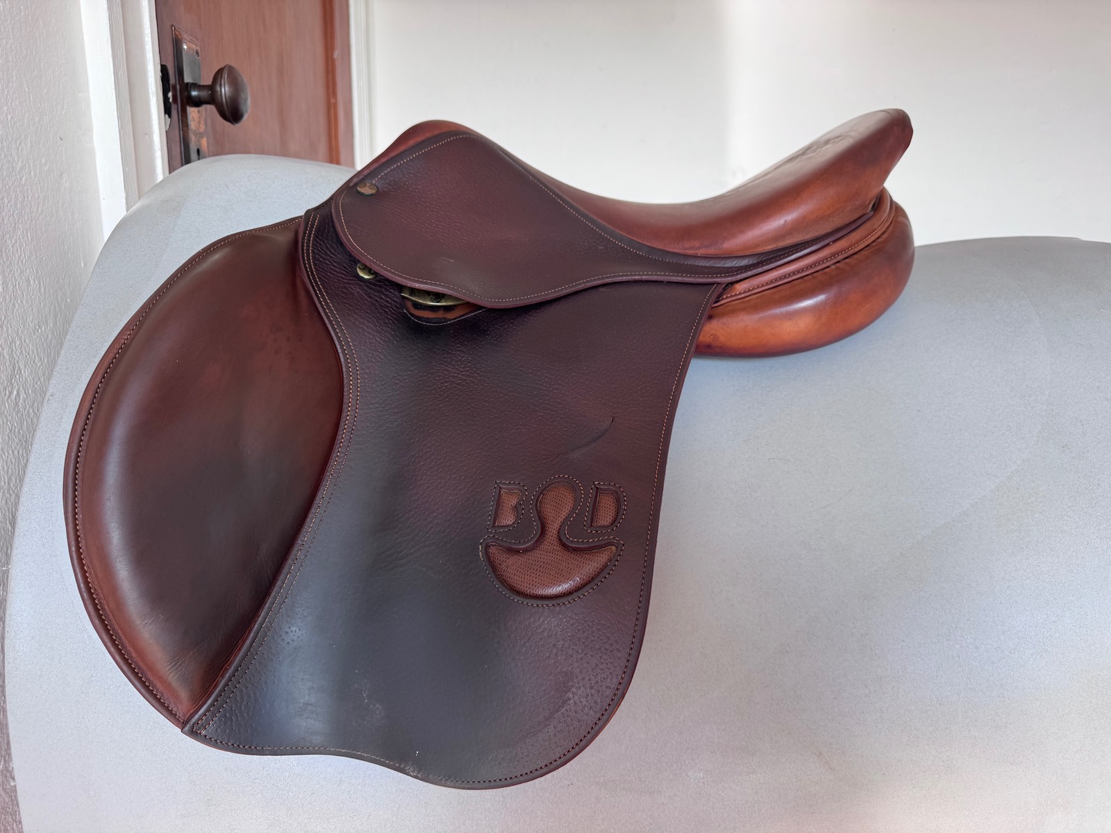 16.5" Bruno Delgrange Virtuose Saddle - 2015 - Grain / Calf - Gorgeous!
