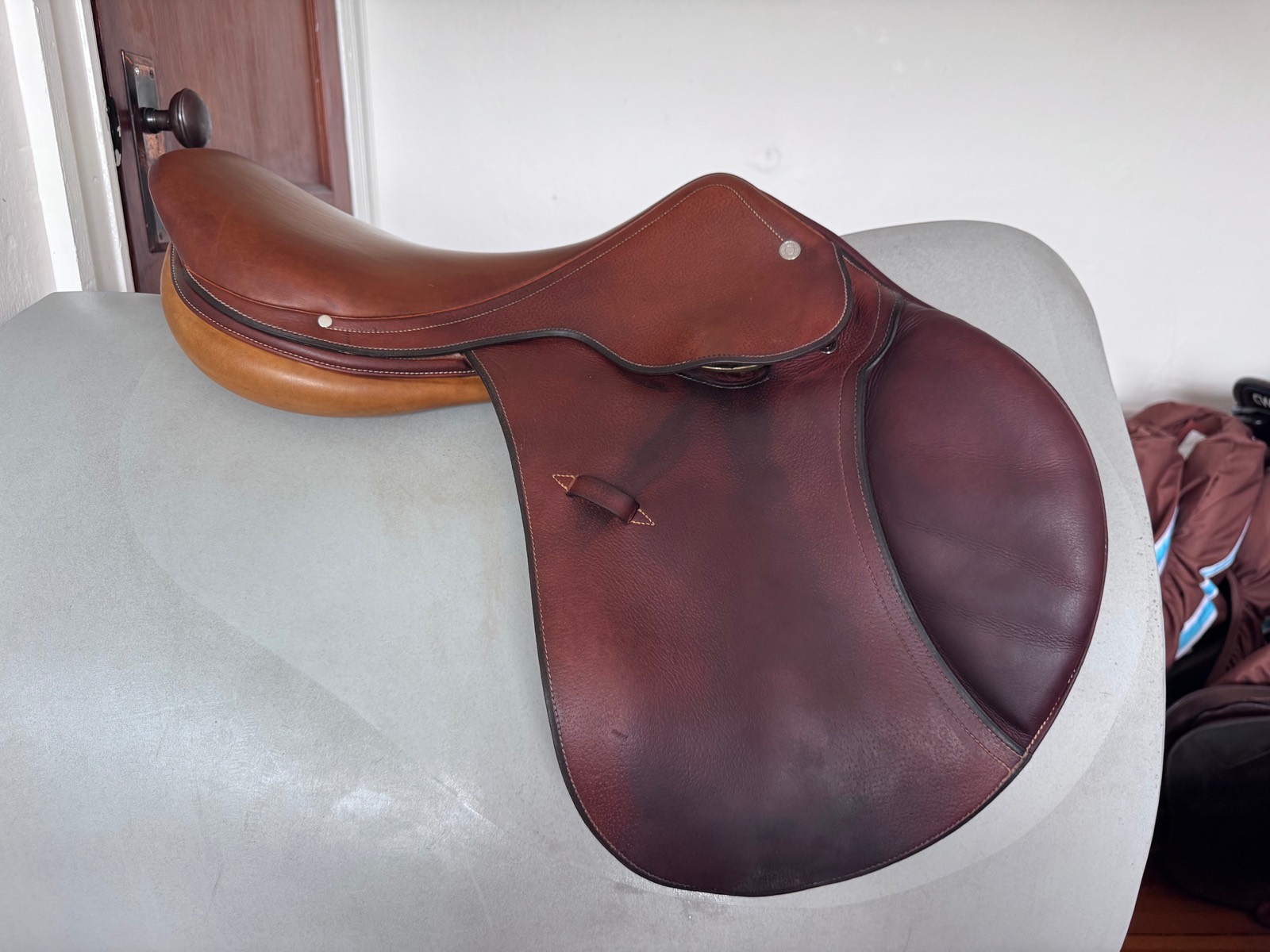 17.5" Hermes Oxer Saddle - Full Buffalo - Stunning Preowned Condition!