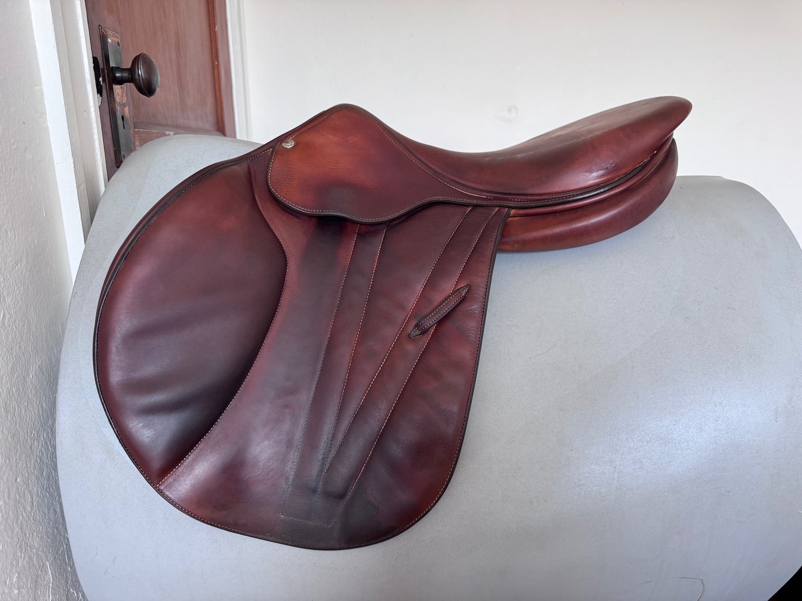 18" Butet Premium Saddle - 2016 - 2.25 - "P" Flat Seat - Full Calf!