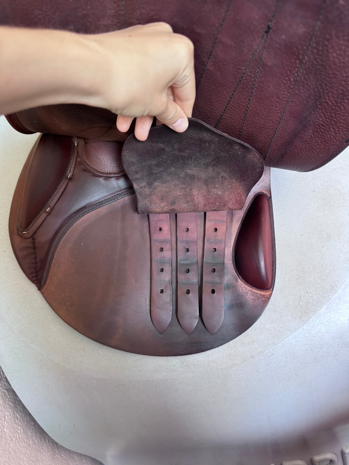 17.5" Butet Premium Saddle - 2023 - L Seat - 1.5 - Integrated Panels - STUNNING!