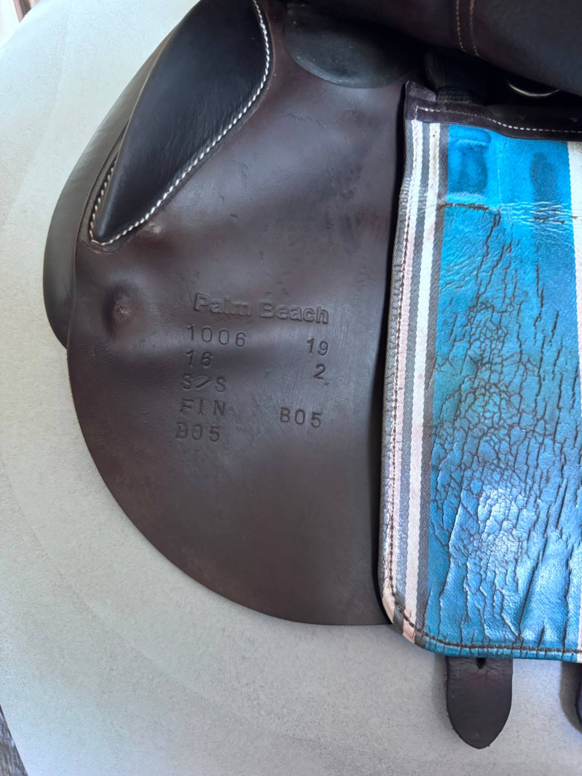 16" Voltaire Palm Beach PRO Saddle - 2019 - 2 Flaps - Full Buffalo